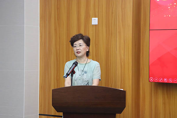 党委副书记、纪委书记吴青丽表态发言 党委副书记、纪委书记吴青丽表态发言