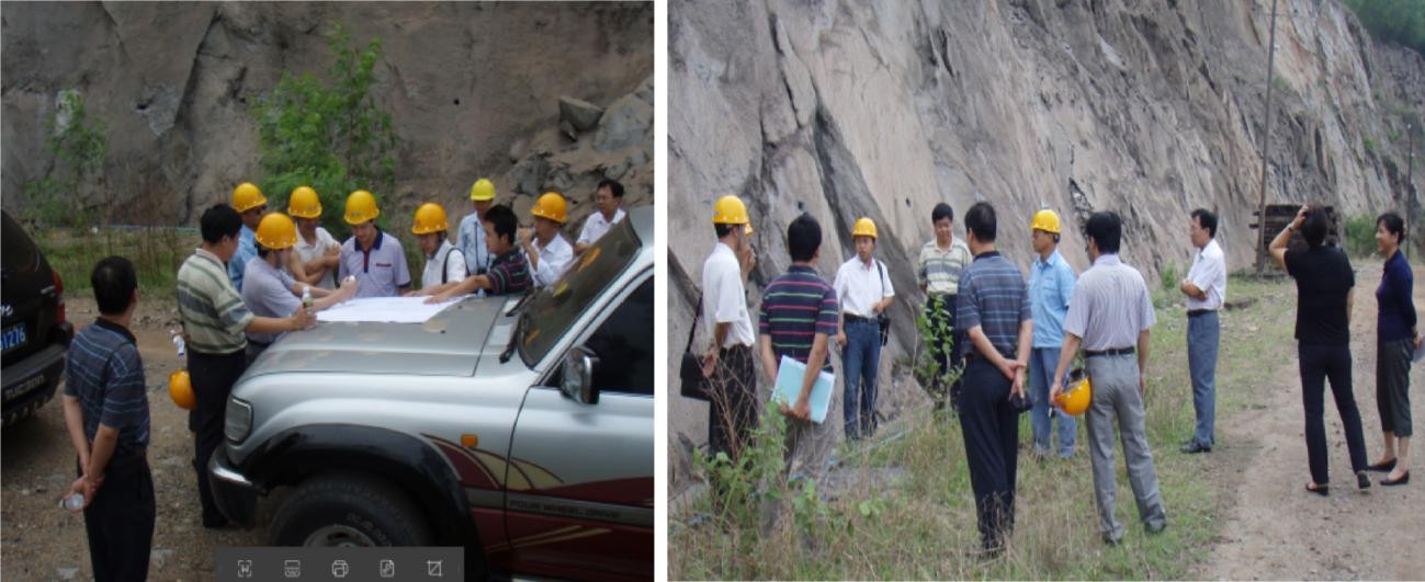 图3 国土资源部地质灾害治理专项验收,岩土所崔银祥向专家组汇报 图3 国土资源部地质灾害治理专项验收,岩土所崔银祥向专家组汇报