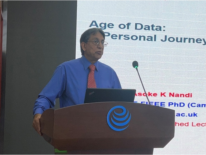 Asoke Kumar Nandi院士主讲中国科学院大学“小洪山讲坛”